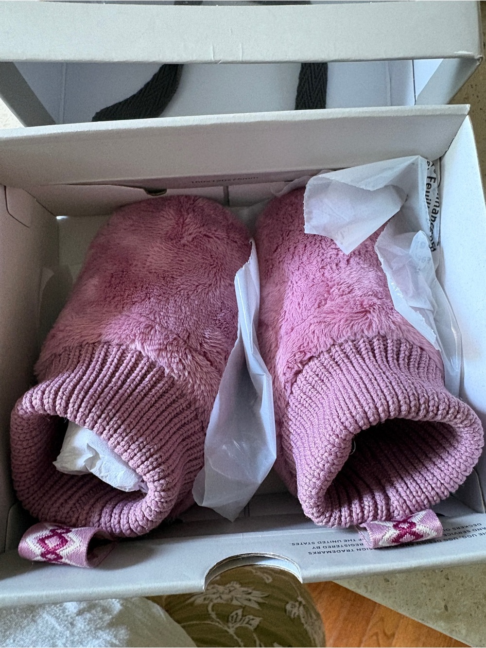 UGG baby Nesti Booties size 6-12 months - Picture 2 of 6